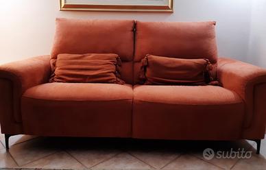 divano tre posti 