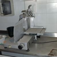Affettatrice professionale da banco – usata