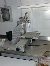 Affettatrice professionale da banco – usata