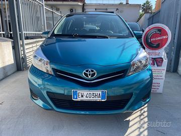 Toyota Yaris 1.0 5 porte