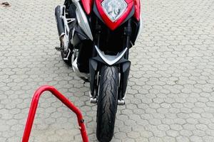Moto MV Agusta stradale 800