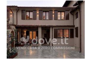 Appartamento di 90 m² con 3 locali e box auto a Fl