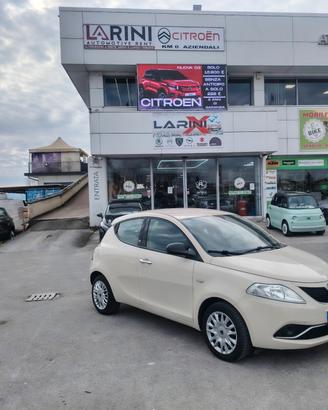 Lancia Ypsilon 1.2 69 CV 5 porte Platinum - NEOPAT