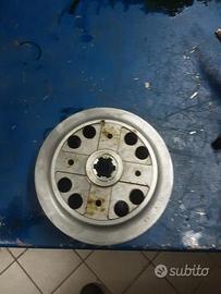 Piatto mozzetto inferiore SUZUKI GZ 250 99/07 USAT