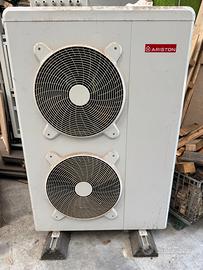 Pompa di calore Ariston Nimbus Pocket 110 M-T