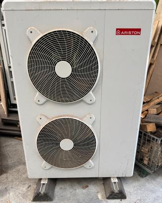 Pompa di calore Ariston Nimbus Pocket 110 M-T