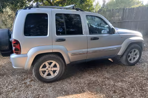 Jeep Cherokee 2.8 CRD