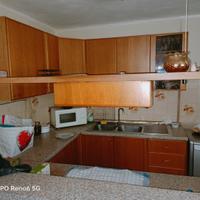 Cucina in legno in taverna
