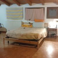 Ampia mansarda con bagno privato