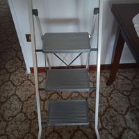 Scaletta Pieghevole a 3 Gradini In Acciaio (NUOVO)