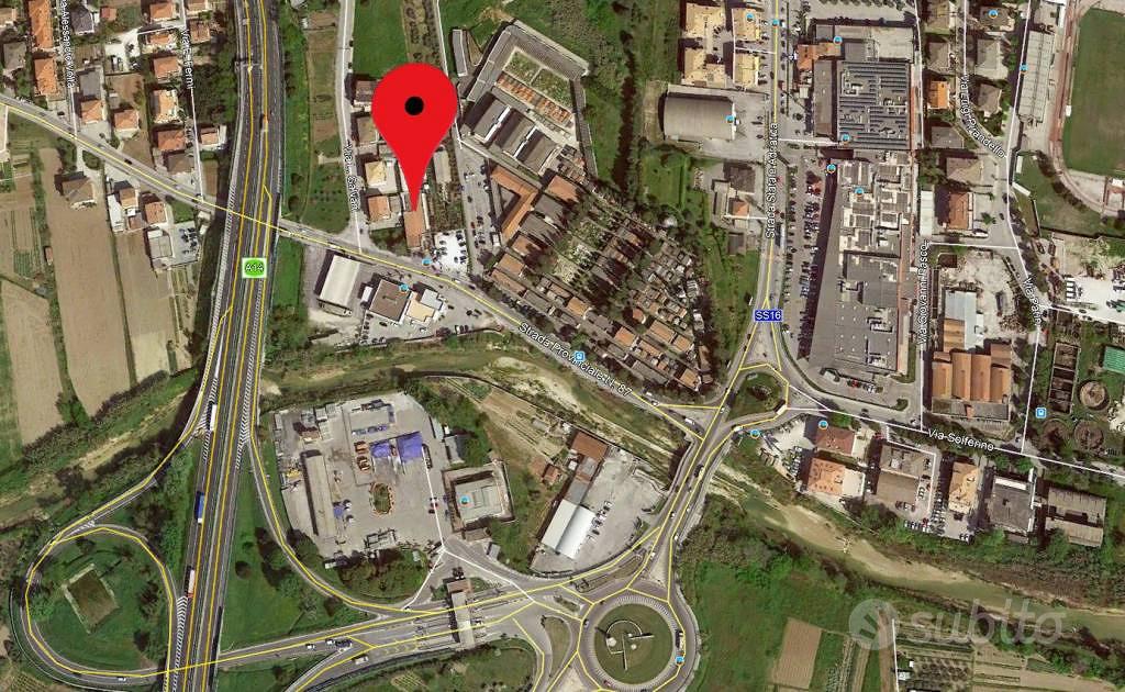 Immobile di 750 m² con 3 locali a Porto San Giorgi - Vista 2