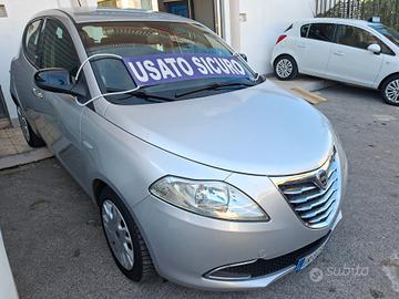Lancia Ypsilon 1.2 69 CV 5 porte GPL Ecochic Plati