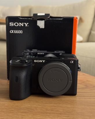 Fotocamera Sony a6600 body (+ fondina)