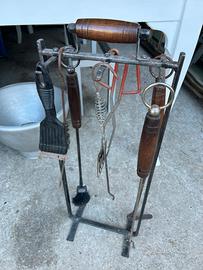 Attrezzi per cucina camino