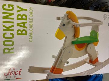Cavallo a dondolo in legno Sevi