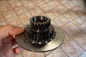 Pignone pinasco 22 denti elicoidale vespa Piaggio