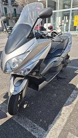 Yamaha Tmax