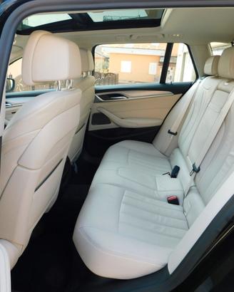 BMW 530 d xDrive INDIVIDUAL Pelle-Tetto-Cerchi20"
