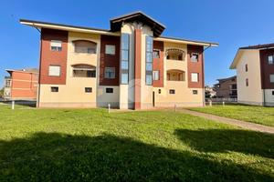 MULTILOCALE A LEINÌ