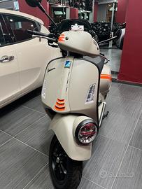 Vespa GTV 300 Beige Avvolgente - Pronta Consegna