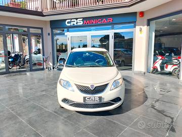 Lancia Ypsilon 1.2 69 CV 5 porte Silver