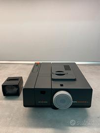 Proiettore e visualizzatore per diapositive