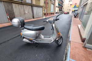 Piaggio Vespa 125 ET4 - 1998