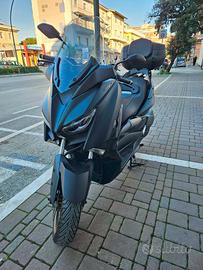 Yamaha X-Max 300
