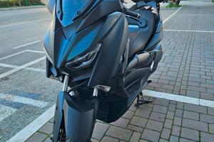 Yamaha X-Max 300