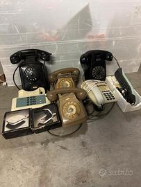 Vecchi telefoni per collezionisti