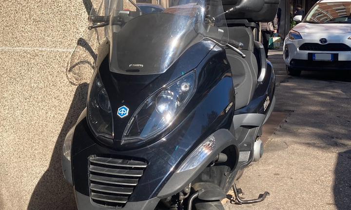 Piaggio MP3 cilindrata 250cc del 2008