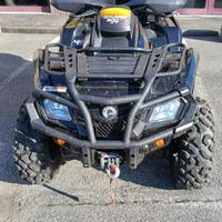 CAN-AM OUTLANDER 800 XT