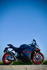 Aprilia rsv4 1100 2025