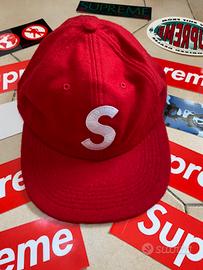 Cappello hat berretto Supreme col. rosso NEW