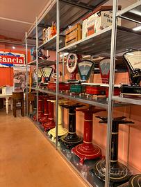 Oggetti vintage e affettatrici e bilance Berkel