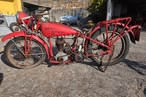 Moto Harley Davidson 350 (anni 30)