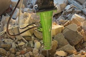 Demolitore escavatore