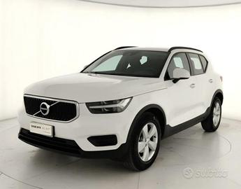 VOLVO XC40 Momentum Core my21