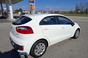 Kia Rio 1.1 CRDi 75cv | OK NEOPATENTATI | Euro 6 |