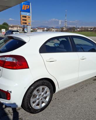 Kia Rio 1.1 CRDi 75cv | OK NEOPATENTATI | Euro 6 |