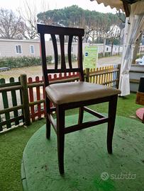 sedia in legno con imbottitura 