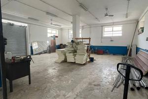 Locale artigianale mugnano di napoli