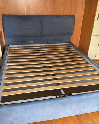 Letto matrimoniale a cassettone