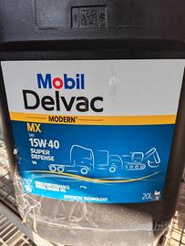 olio motore 