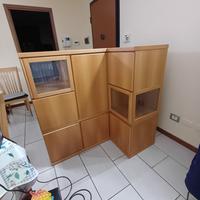 Mobiletto a L di design su misura come nuovo