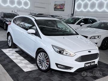 Ford Focus 1.0 EcoBoost 125CV PANORAMICO Titanium