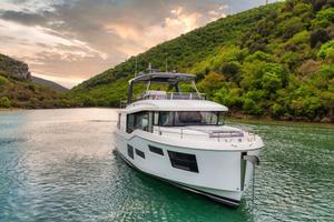 Grand Trawler 63 NEW