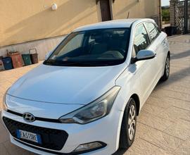 HYUNDAI i20 2ª serie - 2015