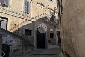 MULTILOCALE A PALIANO