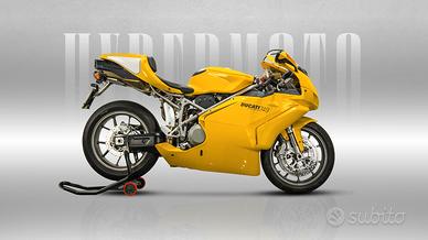 Ducati 749